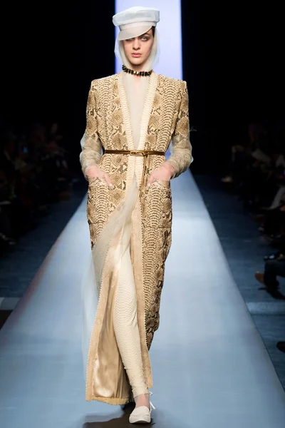 Look 26